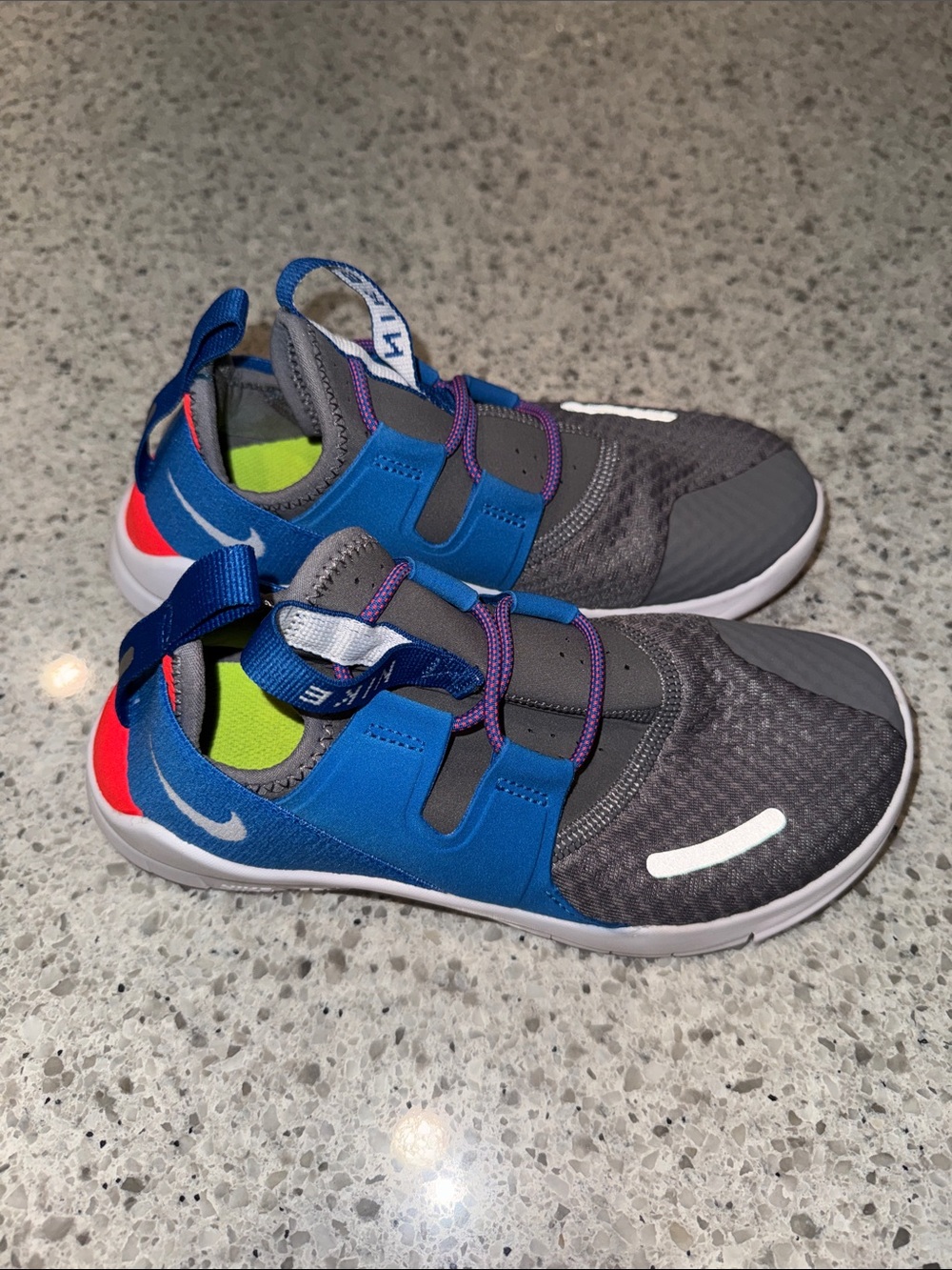 NIKE FREE RN Shoes